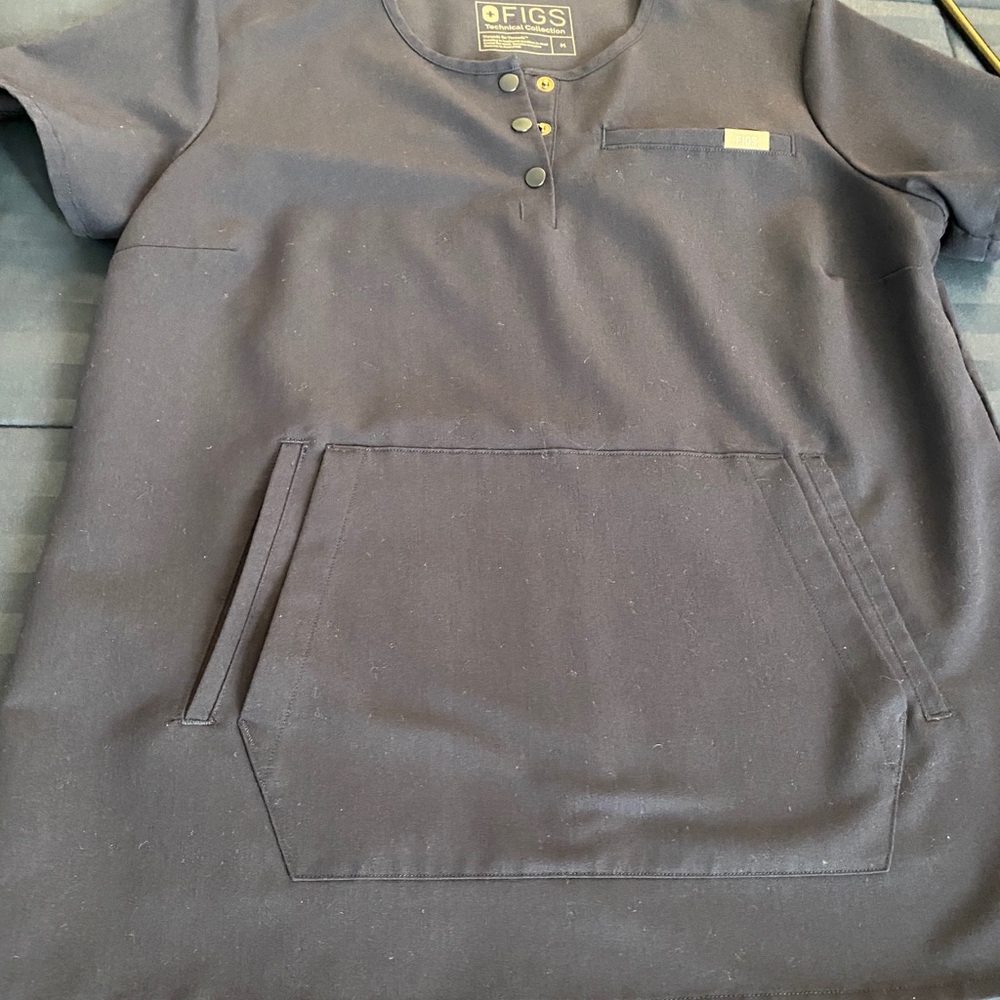 Navy medium figs top and bottoms